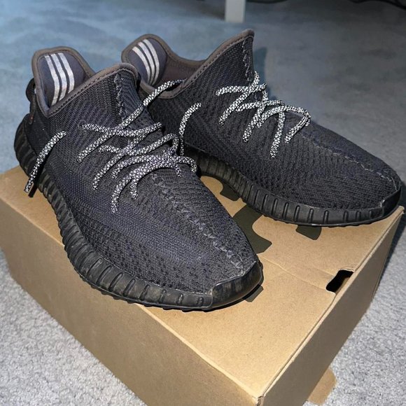Yeezy Men\'s Trainers Size 9